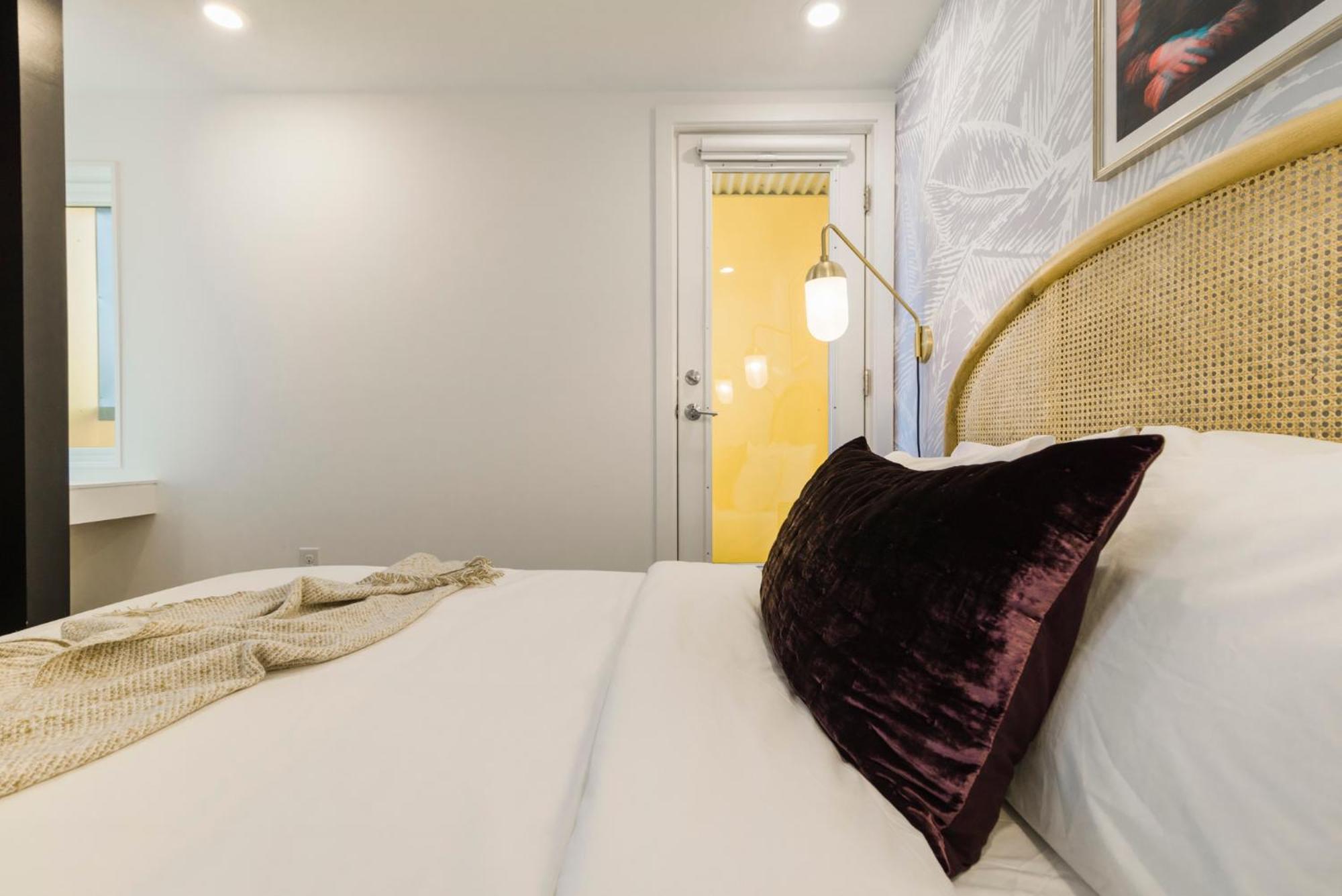 Apartamento Abode Xs House Stunning Architectural Flat Filadelfia Exterior foto
